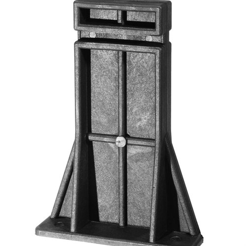 El Spike's Block de ERGO GRIPS ofrece una plataforma estable para limpiar y mantener tu AR-15, con un diseño compacto que se fija a tu banco de trabajo.