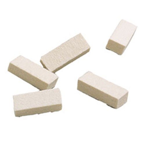 El kit incluye herramientas de acero inoxidable para limpiar el área de los lóbulos de cerrojo, la cámara y el cuerpo del cerrojo, asegurando un rendimiento óptimo.