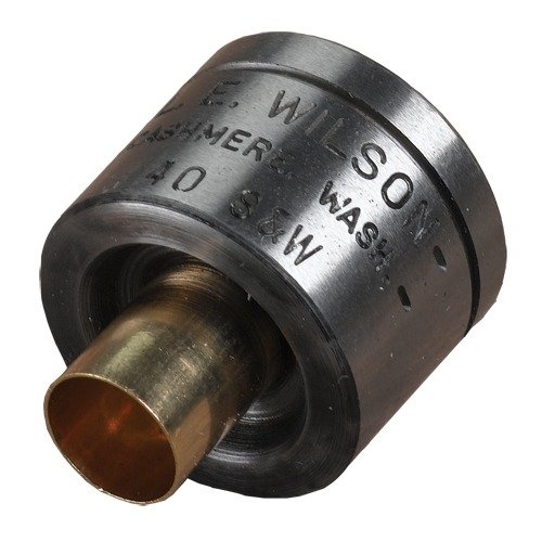 Los Wilson Trimmer Case Holders sujetan el cartucho de forma segura, ideal para trimming, reaming, deburring y eliminación de crimp militar. ¡Optimiza tu precisión!