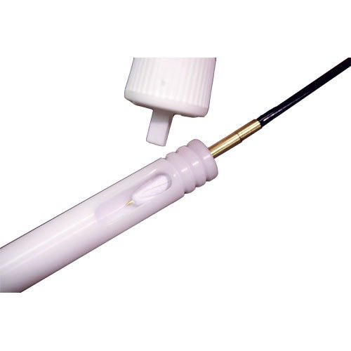 Los guías de varilla SINCLAIR con O-ring sellan el cañón, evitando fugas de solventes y garantizando una limpieza eficaz para calibres del 17 al 20.