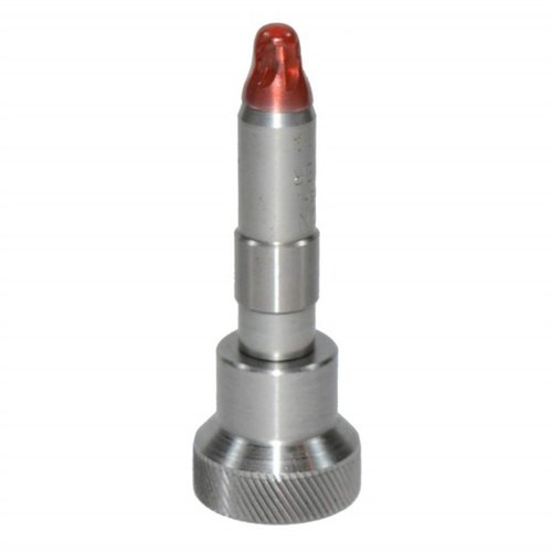 El WILSON PRIMER POCKET REAMER elimina el crimpado de los cartuchos militares, proporcionando una entrada redondeada para los primers sin distorsionar la cabeza del casquillo.