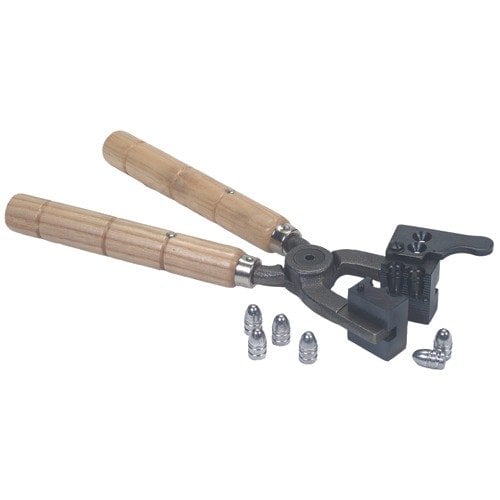 Las MOULD HANDLES de LYMAN ofrecen un agarre seguro y consistente en moldes de una y dos cavidades, con mangos de madera que aíslan del calor.