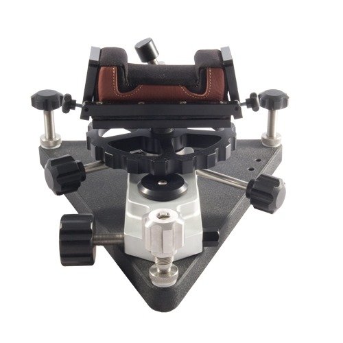 El Sinclair Competition Rest es un soporte de tiro pesado y móvil, con ajuste de viento fácil y diseño ambidiestro, ideal para competiciones de precisión.