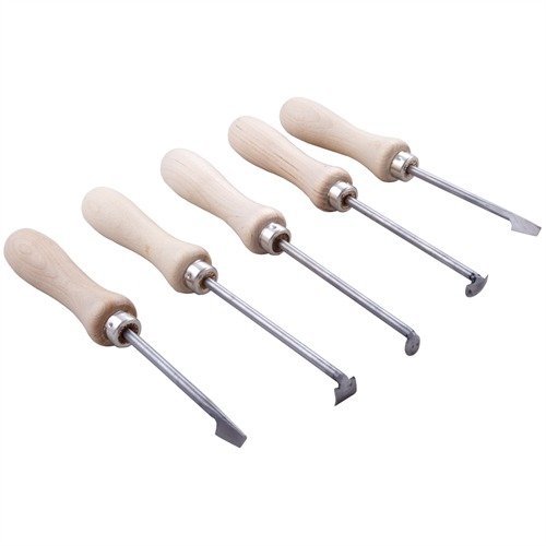 Los STOCK INLETTING TOOLS de ROYAL ARMS son ideales para quitar madera en espacios reducidos, con un diseño cómodo y acero 1095 que mantiene el filo.