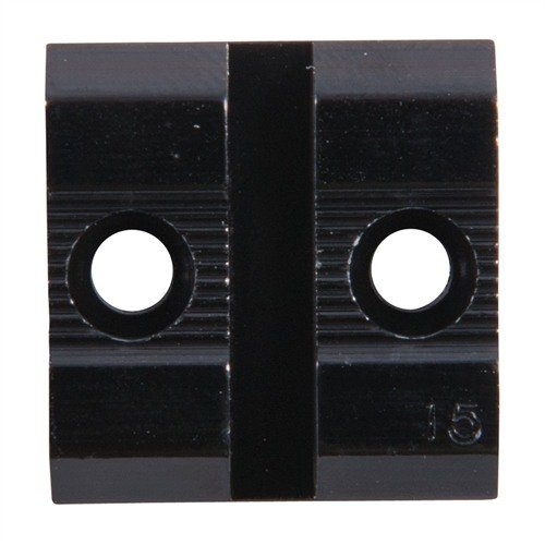 Las bases de aluminio ligero Weaver se adaptan a rifles, escopetas y pistolas, ofreciendo versatilidad y calidad. ¡Encuentra la base perfecta para tu arma!