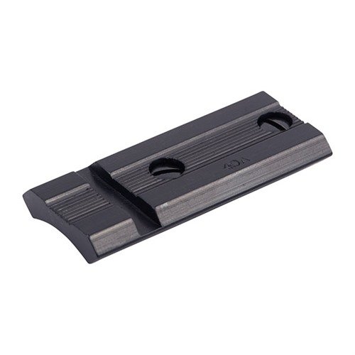 Las bases de aluminio ligero de WEAVER se adaptan a rifles, escopetas y pistolas, disponibles en versiones de una o dos piezas para máxima versatilidad.