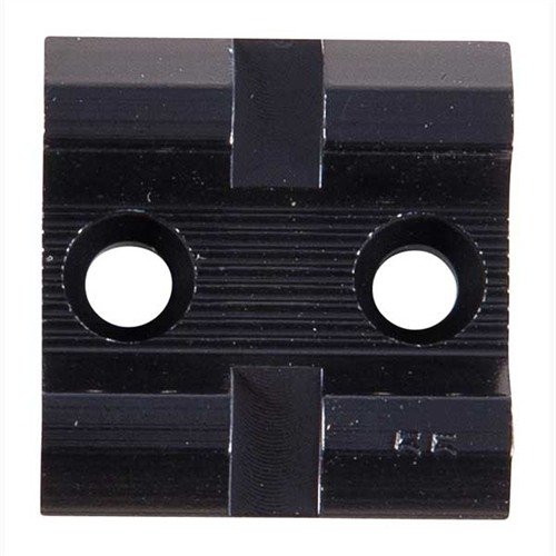 Las bases de aluminio ligeras de WEAVER son perfectas para rifles, escopetas y pistolas, con opciones de un y dos piezas para adaptarse a tu arma.