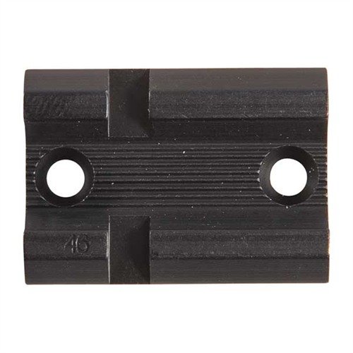 Las bases de aluminio ligeras de WEAVER son perfectas para rifles, escopetas y pistolas, ofreciendo versatilidad y ajuste preciso para tu equipo.