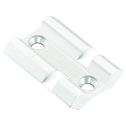 Las bases de aluminio ligeras de WEAVER se adaptan a rifles, escopetas y pistolas, ofreciendo versatilidad y un ajuste perfecto para tus montajes.