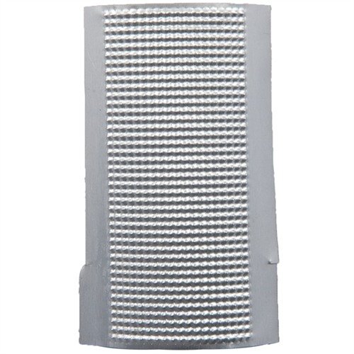 Mejora tu agarre en minutos con la 1911 CHECKERED FRONT STRAP de Wilson Combat; fácil de instalar y sin necesidad de modificaciones.